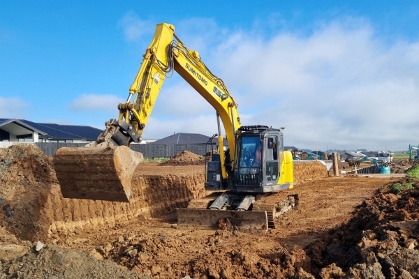MS Civil Excavator (600 x 400 px)